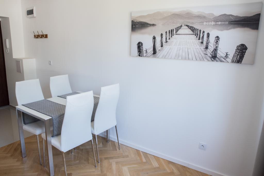 Apartment Nearto Old Town Na Ustroniu Street Cracovia Exterior foto